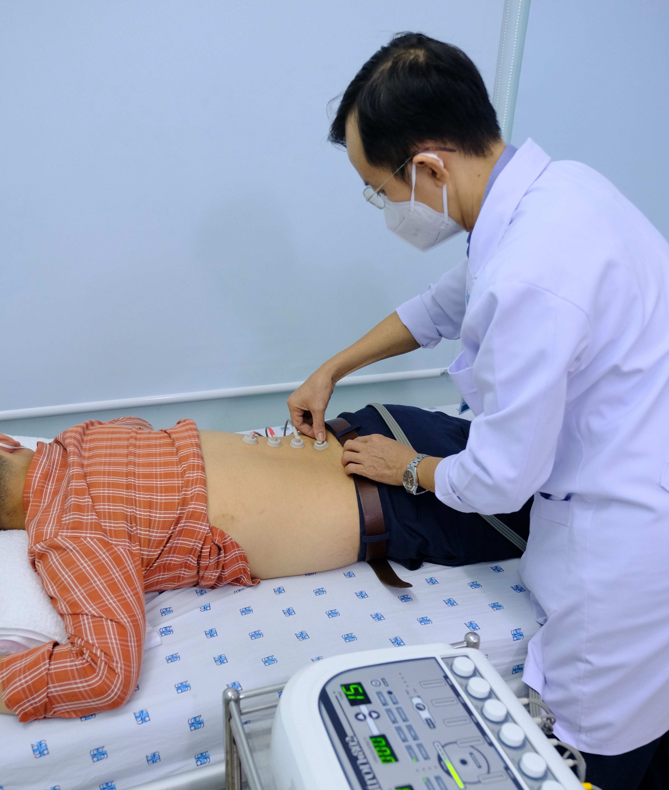 Điện châm không kim – Giải pháp tối ưu cho người bệnh sợ kim